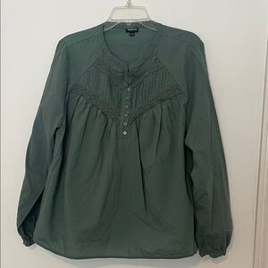 Torrid Green Pleated Popover Blouse size 1X